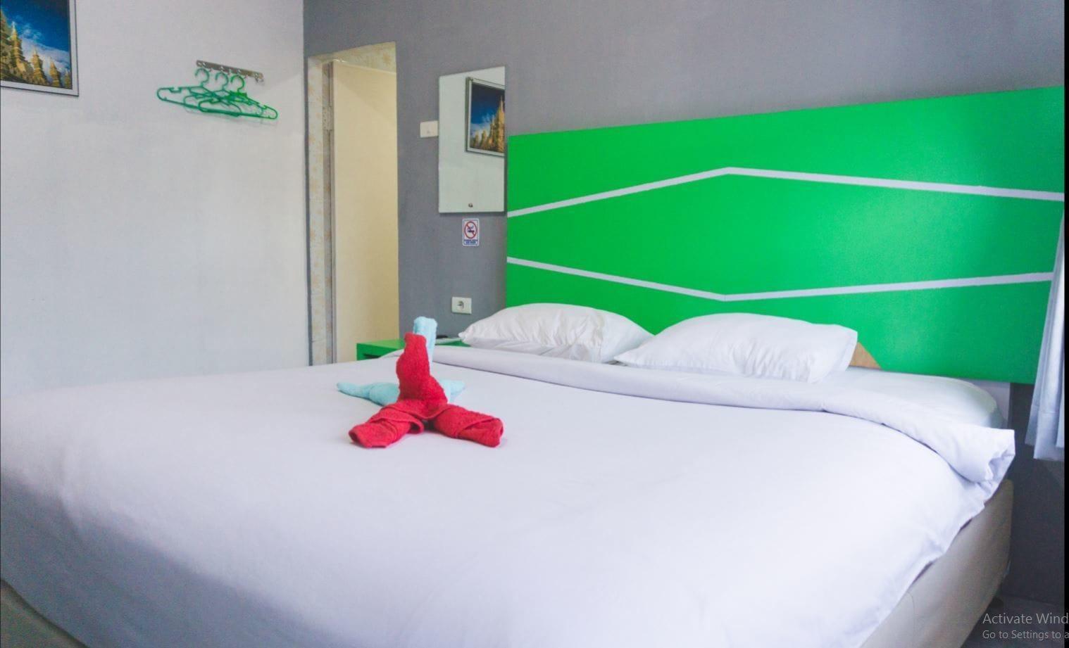 Oyo 1825 Marcopolo Homestay Pekanbaru Exterior foto